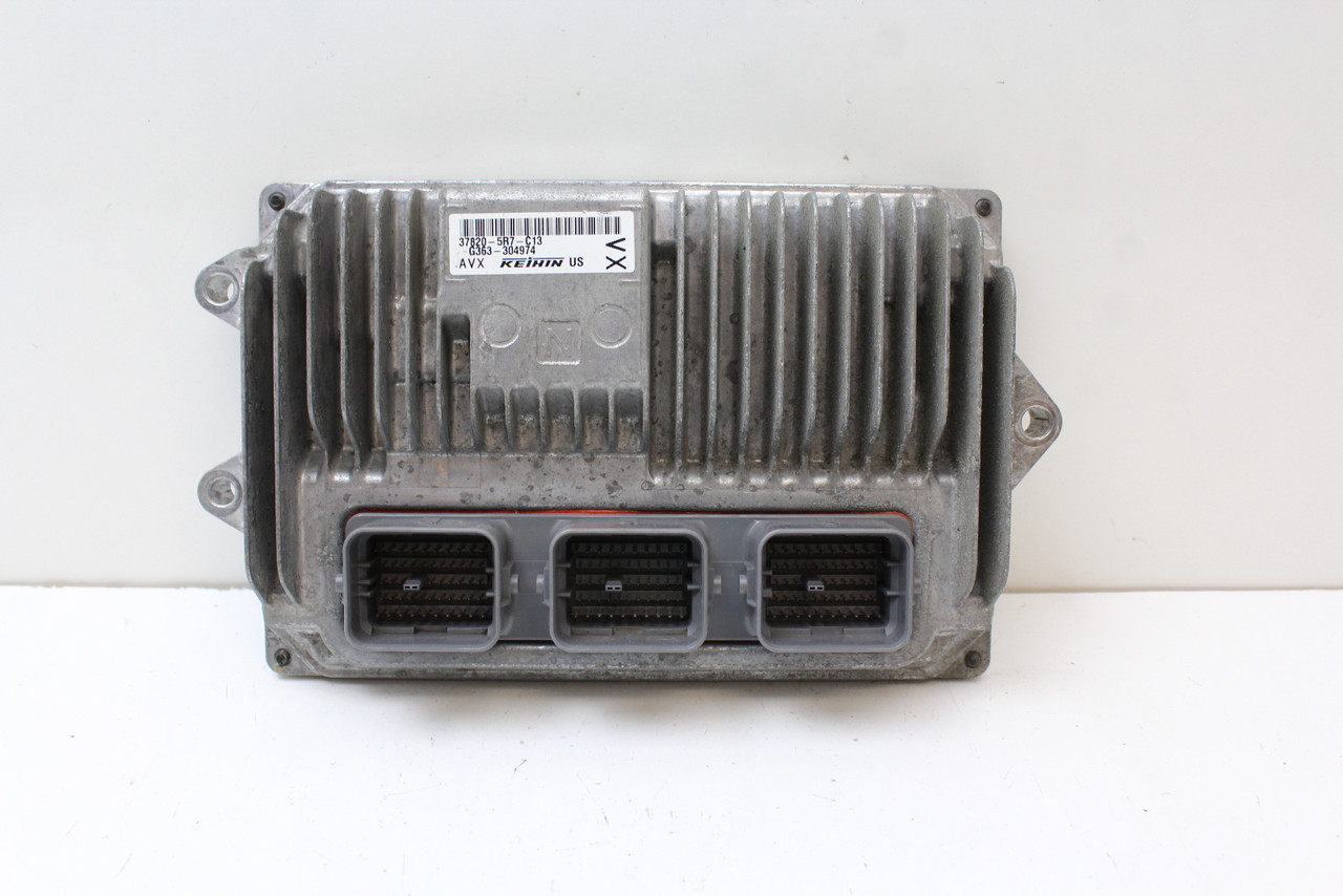 15 16 Honda Fit 37820-5R7-C13 Computer Brain Engine Control ECU ECM EBX Module