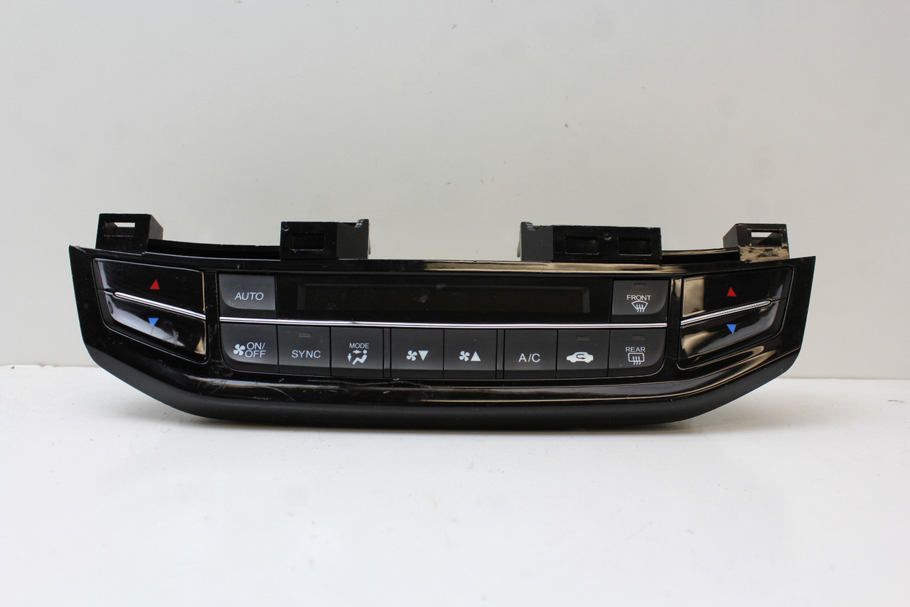 16 17 Honda Accord 79600-T2F-A71 Climate Control Panel Temperature A/C Heater 16 17 Honda Accord 79600-T2F-A71 Climate Control Panel Temperature A/C Heater