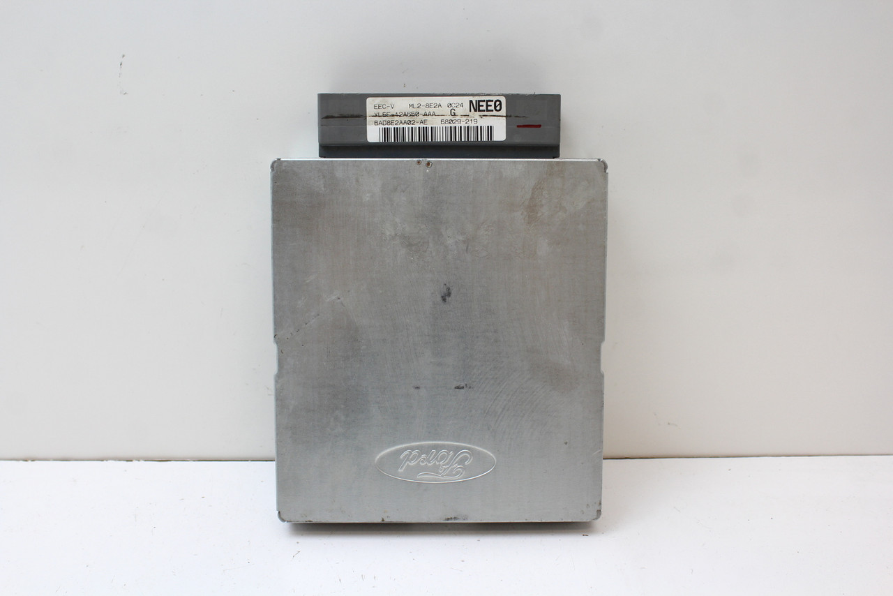 2000 00 Ford Ranger YL5F-12A650-AAA Computer Brain Engine Control ECU ECM Module
