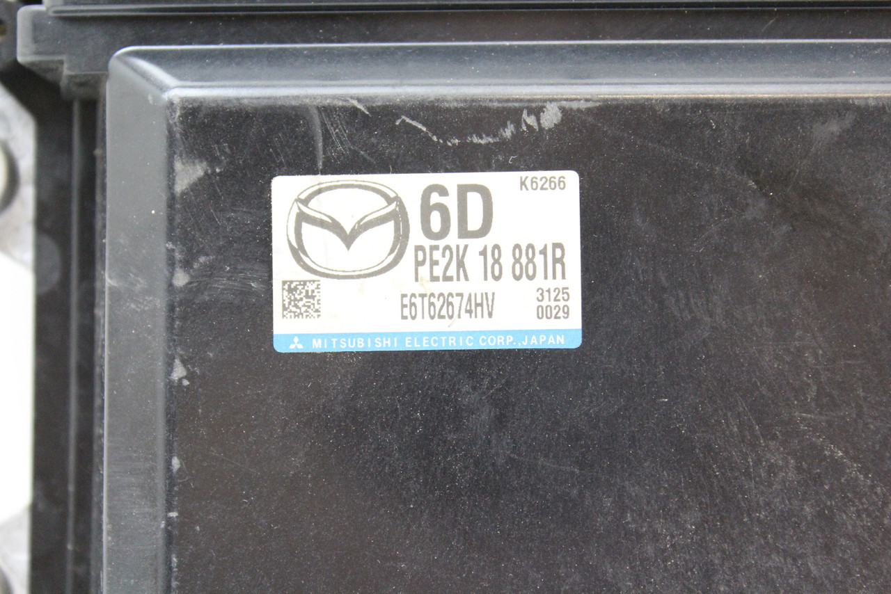 12 13 Mazda 3 PE2K 18 881R Computer Brain Engine Control ECU
