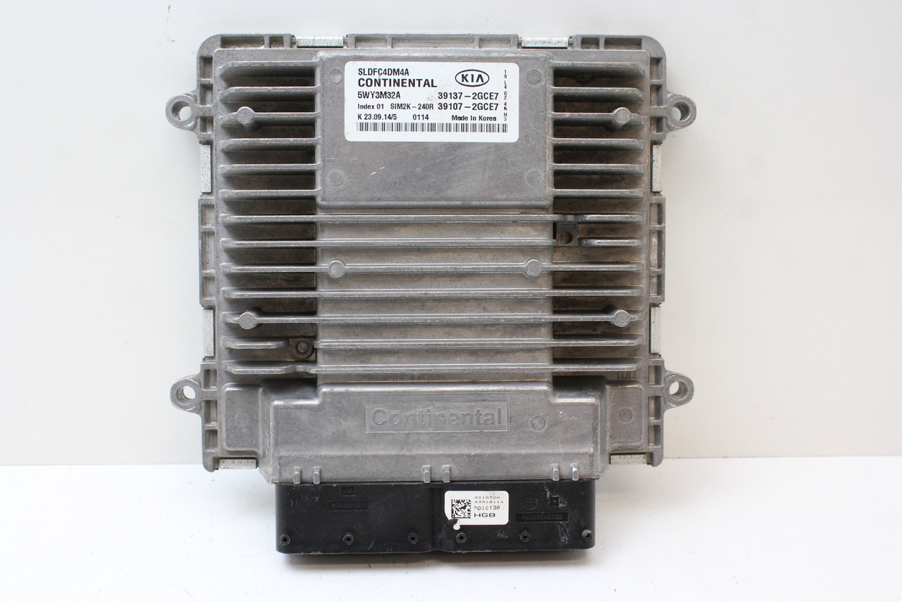 14-16 Kia Sportage 39107-2GCE7 Computer Brain Engine Control ECU ECM EBX Module