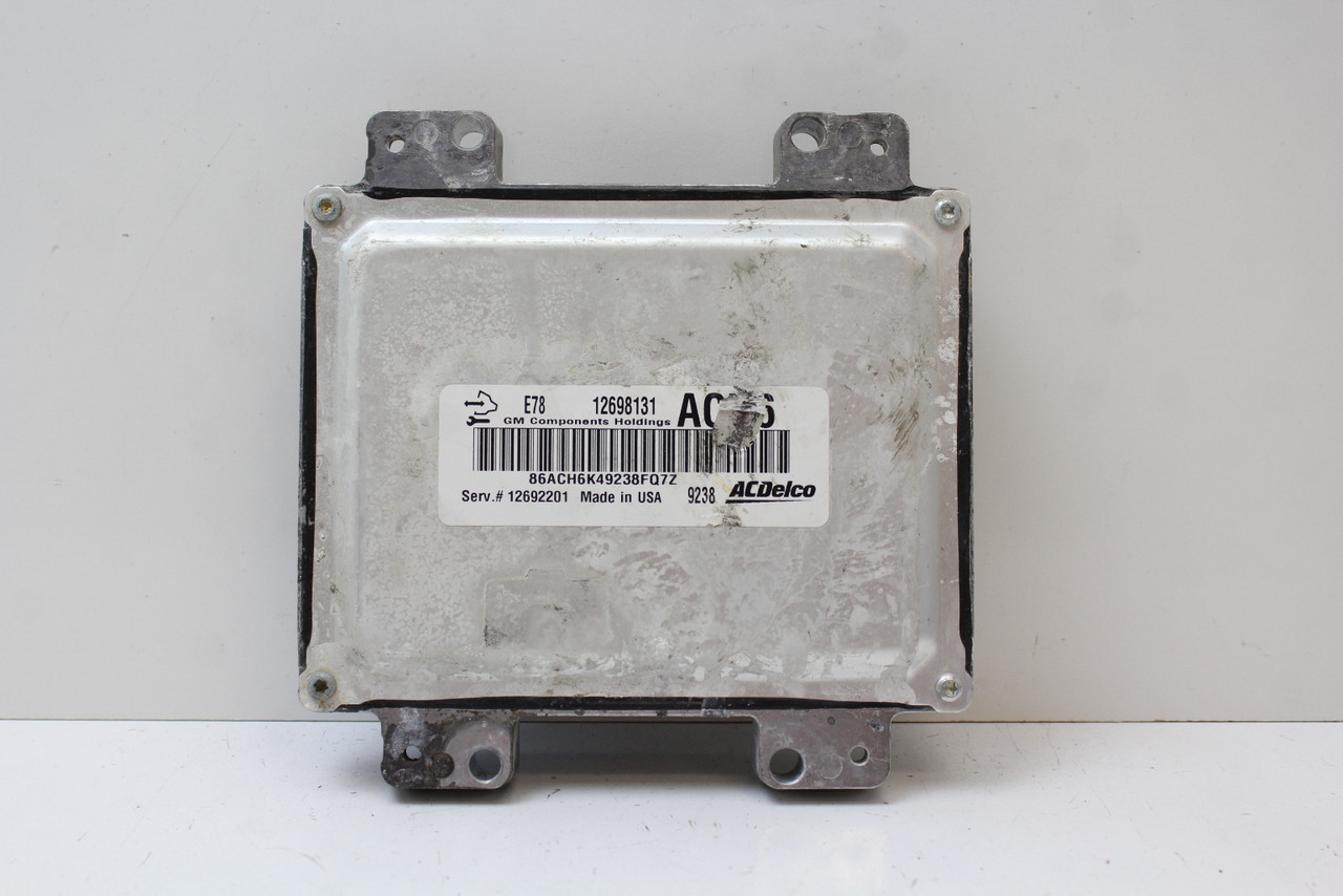 17 18 Chevrolet Express Van 2500 12692201 Computer Engine Control ECU ECM Module 17 18 Chevrolet Express Van 2500 12692201 Computer Engine Control ECU ECM Module