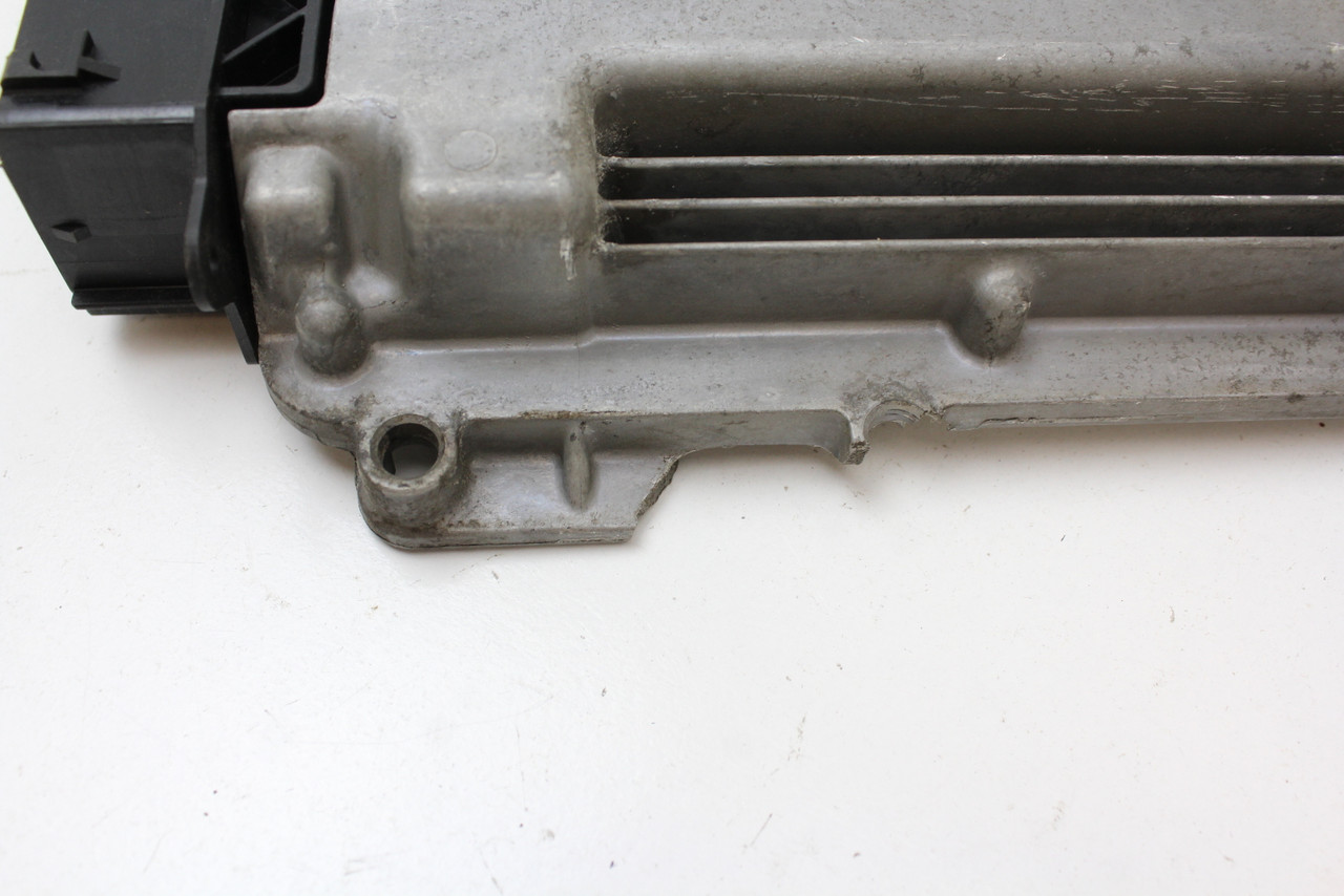 CY6点 13-16 Ford Escape CV6A-12B684-CA Computer Brain Engine