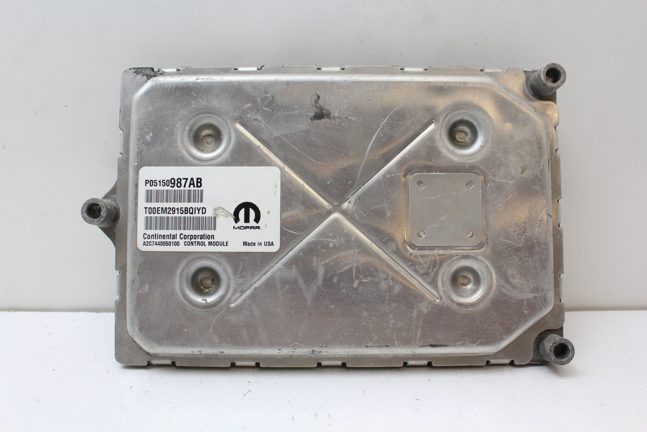 15 2015 Dodge Durango 05150987AB Computer Brain Engine Control ECU ECM Module
