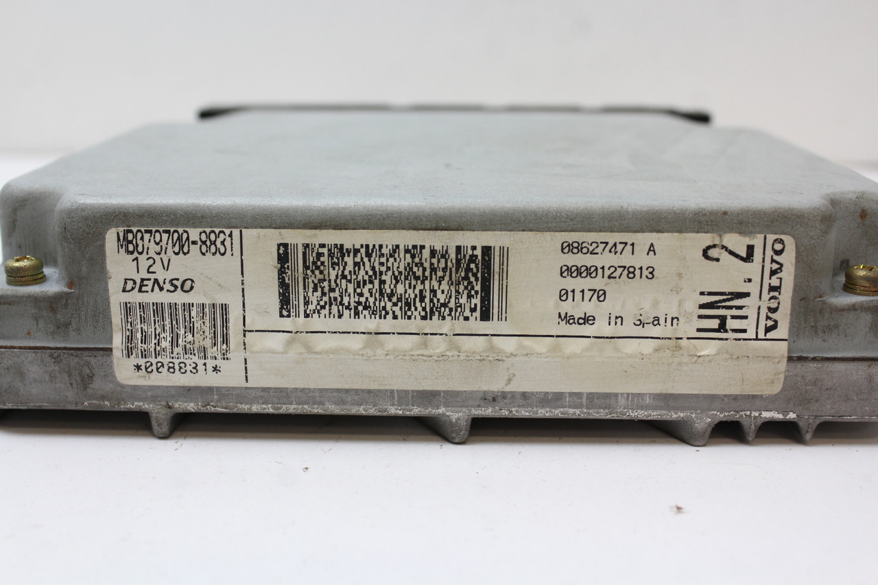 01-02 Volvo S60 08627471 A Computer Brain Engine Control ECU ECM EBX Module