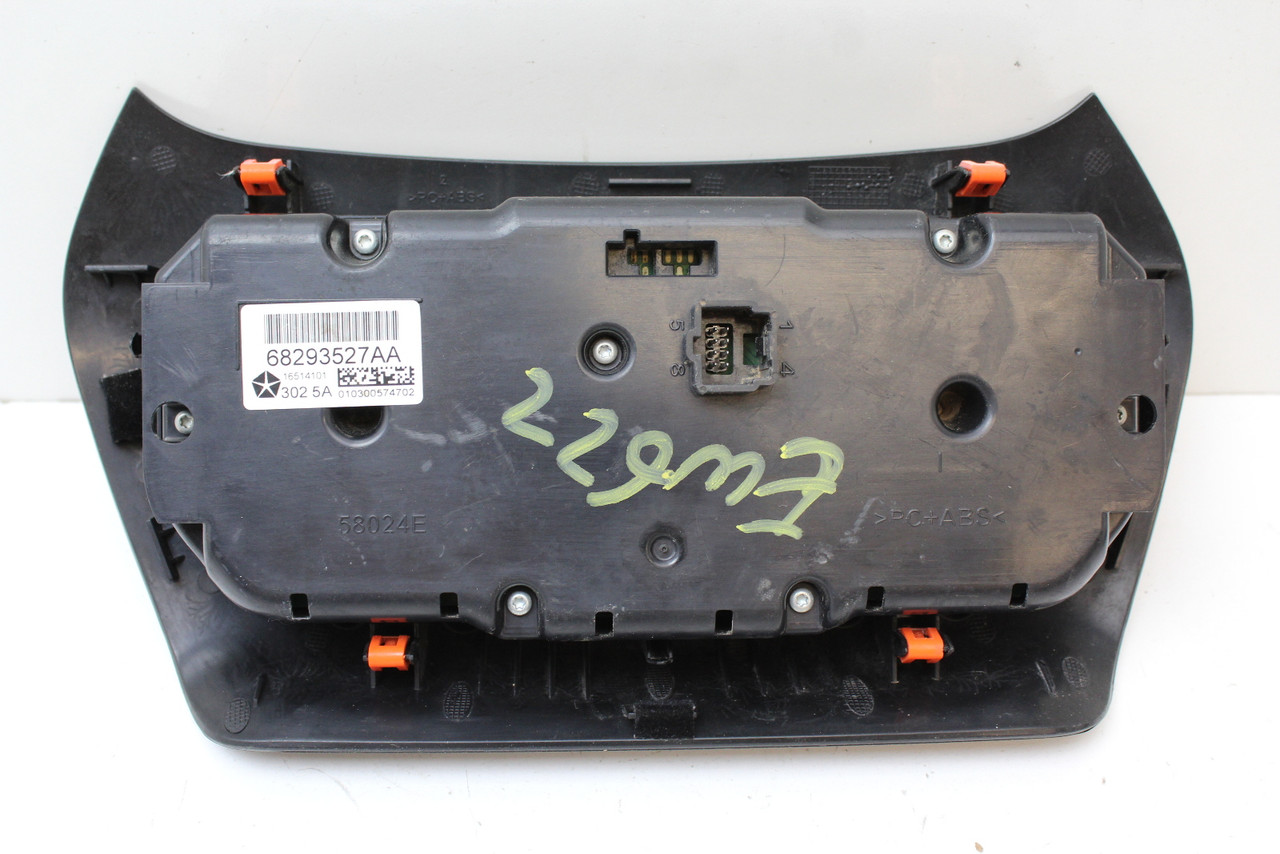 15-18 Jeep Cherokee 68293527AA Climate Control Panel Temperature