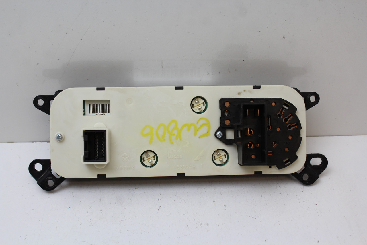 08-11 Dodge Dakota 55057078AB Climate Control Panel Temperature Unit A/C Heater