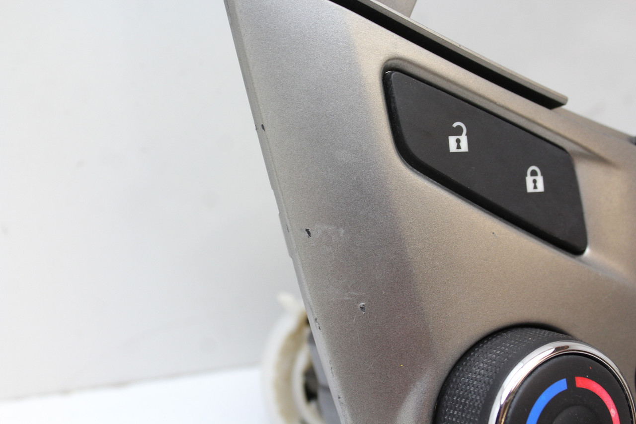 2012 Chevrolet Sonic 95466006 Climate Control Panel Temperature Unit A/C Heater