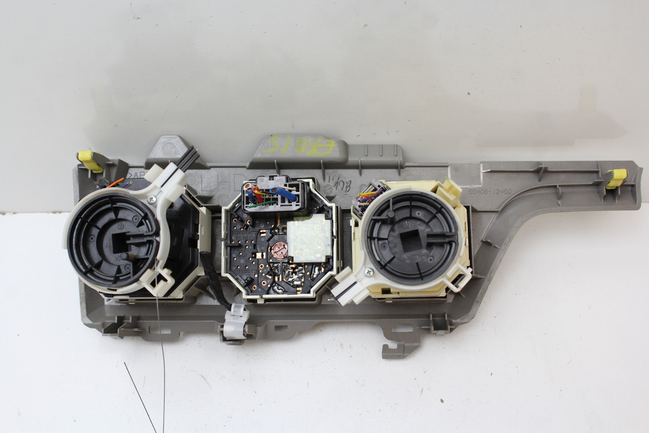 08-10 Scion XB 55901-758734 Climate Control Panel Temperature Unit