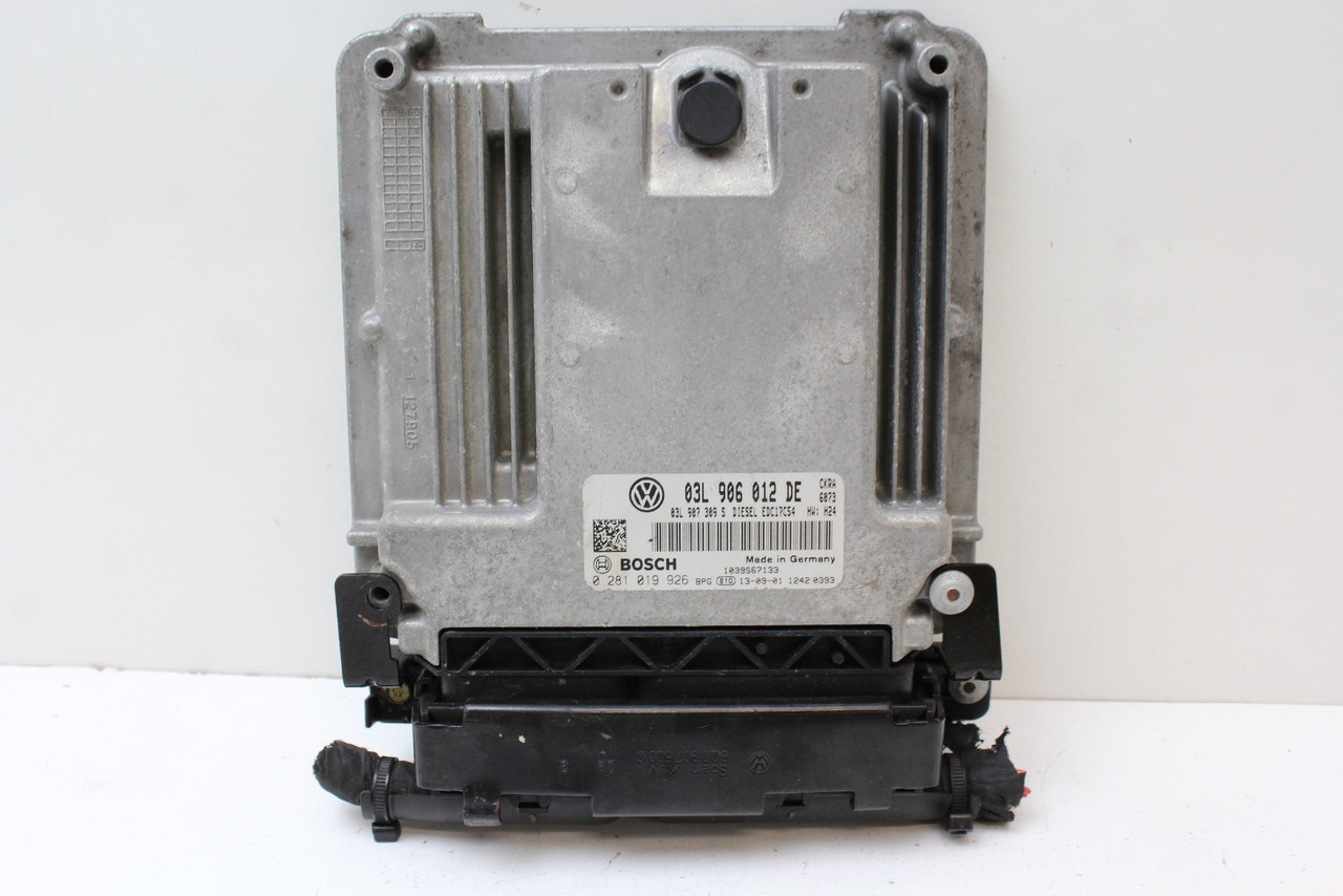 14 2014 Passat 03L 906 012 DE Computer Brain Engine Control ECU ECM EBX Module