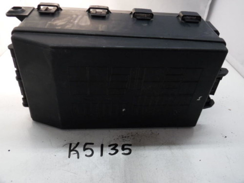 05 06 07 FORD FOCUS 3S4T-14A142-AA FUSEBOX FUSE BOX RELAY