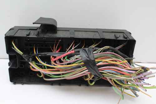 13-16 Ford Taurus 3.5L DG1T-14A003-BA Fusebox Fuse Box Junction Relay Module
