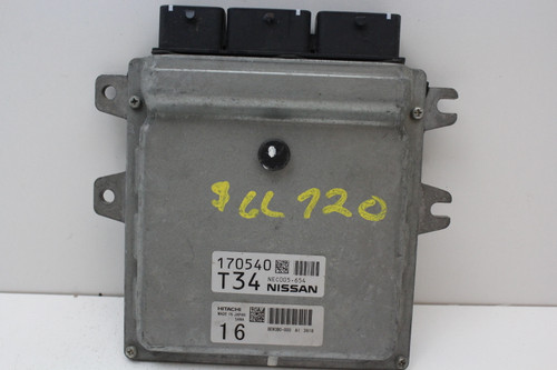 d8393-2013-13-nissan-quest-