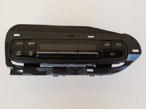 17-18 Corolla 55900-02A30 Climate Control Panel Temperature Unit A/C Heater