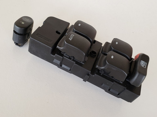08-09 Chevy Malibu 15823976 Drivers Side Left Master Window Switch OEM