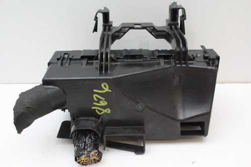 12 2012 Lincoln MKT 8G1T-14A003-AC Fusebox Fuse Box Relay Unit Module