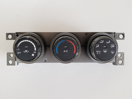 05-06 Altima 27500 ZB01A Climate Control Panel Temperature Unit A/C Heater