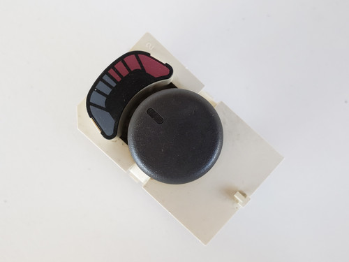 97-99 Cadillac Deville 3548210 Right Front Passenger HVAC Blower Control Switch