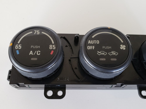 99-05 Vitara 95610-54J11 Climate Control Panel Temperature Unit A/C Heater