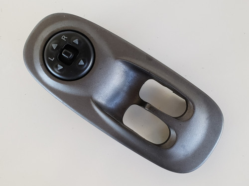 03-05 Accent Hatchback 93570-25005 Drivers Side Master Window Switch Bezel OEM