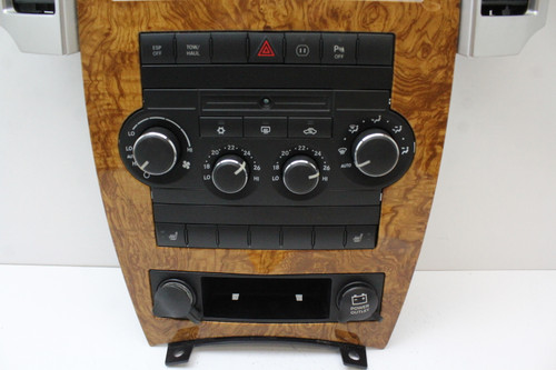 2008 08 Jeep Grand Cherokee 55111877AA Climate Control Bezel Panel Temperature