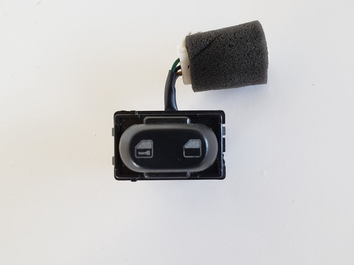 05-08 Suzuki Forenza & Reno Door Lock Switch OEM