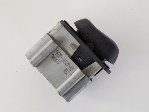 96-99 Ford Taurus F6DB-14529-AD Right Front Passenger Window Switch OEM