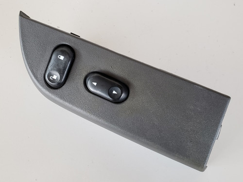 02-05 Ford Explorer 1L24-14A56-ADW Right Front Passenger Window Switch OEM