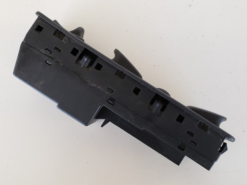 98 Saab 900 45 19 120 Drivers Side Left Master Window Switch OEM