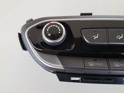 18-20 Elantra 97250-G3080 Climate Control Panel Temperature Unit A/C Heater