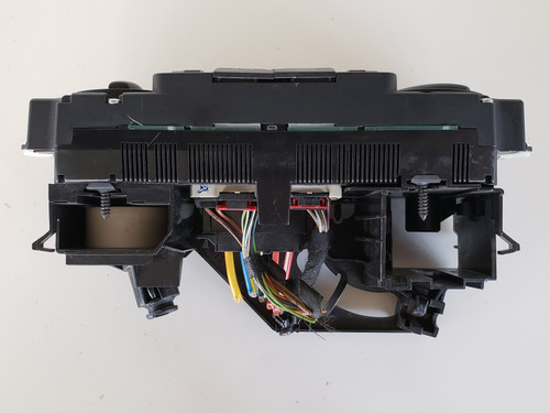 10-11 VW Tiguan 5M1 820 045 A Climate Control Panel Temperature Unit A/C Heater