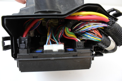 13-19 Nissan Versa 243841HK0A Fusebox Fuse Box Relay Unit Module