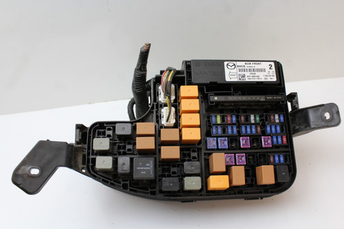 17 18 Mazda 3 BHR1-68767 Fusebox Fuse Box Relay Unit Module