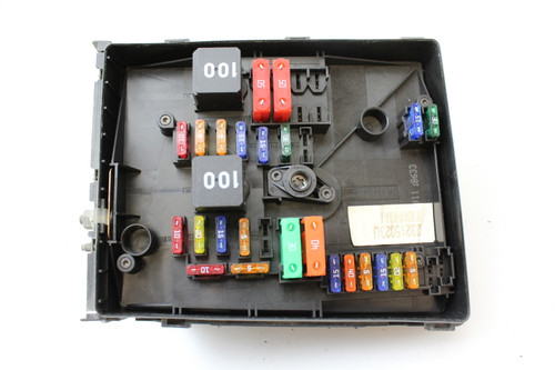 12 Volkswagen Golf GTI 2.0L 1K0 937 132 F Fusebox Fuse Box Relay Unit Module