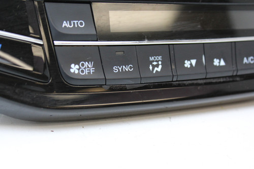 16-17 Honda Accord 79600 T2F A510 M1 Climate Control Panel Temperature A/C 16-17 Honda Accord 79600 T2F A510 M1 Climate Control Panel Temperature A/C