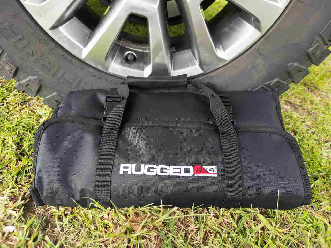 Rugged 4x4 Adventure Gear 25pc Cutlery Roll  Rugged 4x4 Adventure Gear 25pc Cutlery Roll
