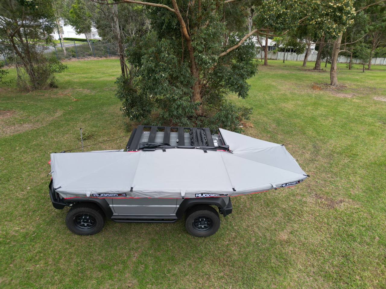 Rugged 4x4 Adventure Gear Rugged 4x4 Platinum 1.5m 270 Semi-automatic Opening Awning ( Fabric UVE95+%)  Rugged 4x4 Adventure Gear Rugged 4x4 Platinum 1.5m 270 Semi-automatic Opening Awning ( Fabric UVE95+%)
