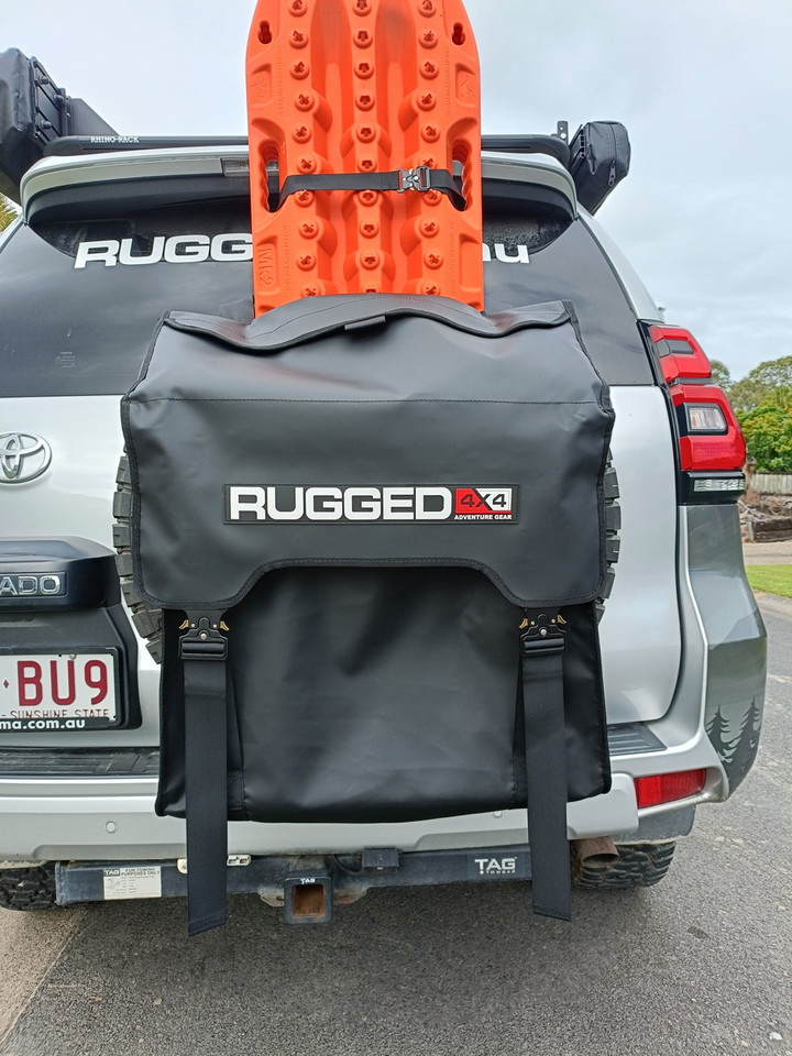 Rugged 4x4 Adventure Gear 2 in 1 Ultimate Dirty Gear Bag  Rugged 4x4 Adventure Gear 2 in 1 Ultimate Dirty Gear Bag