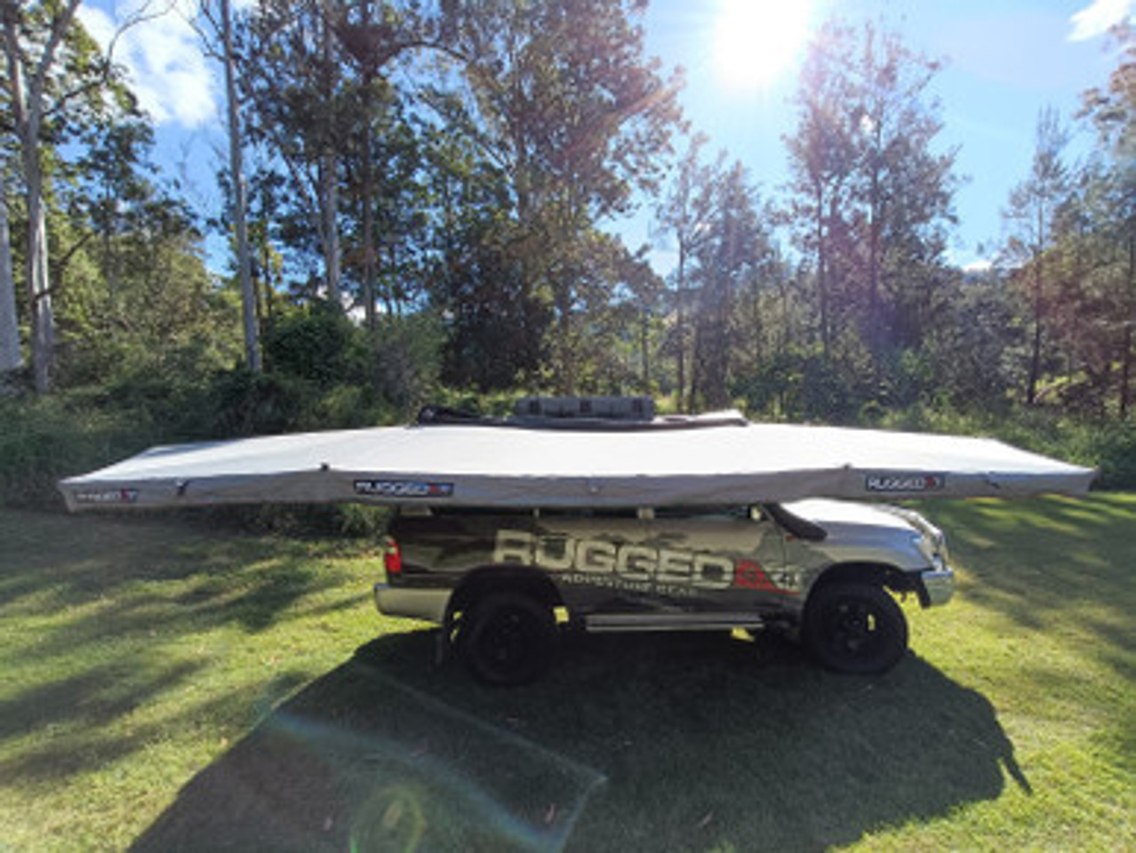 Rugged 4x4 Platinum 2.3m 180 Semi Automatic Opening Awning (Fabric UVE95+%)"