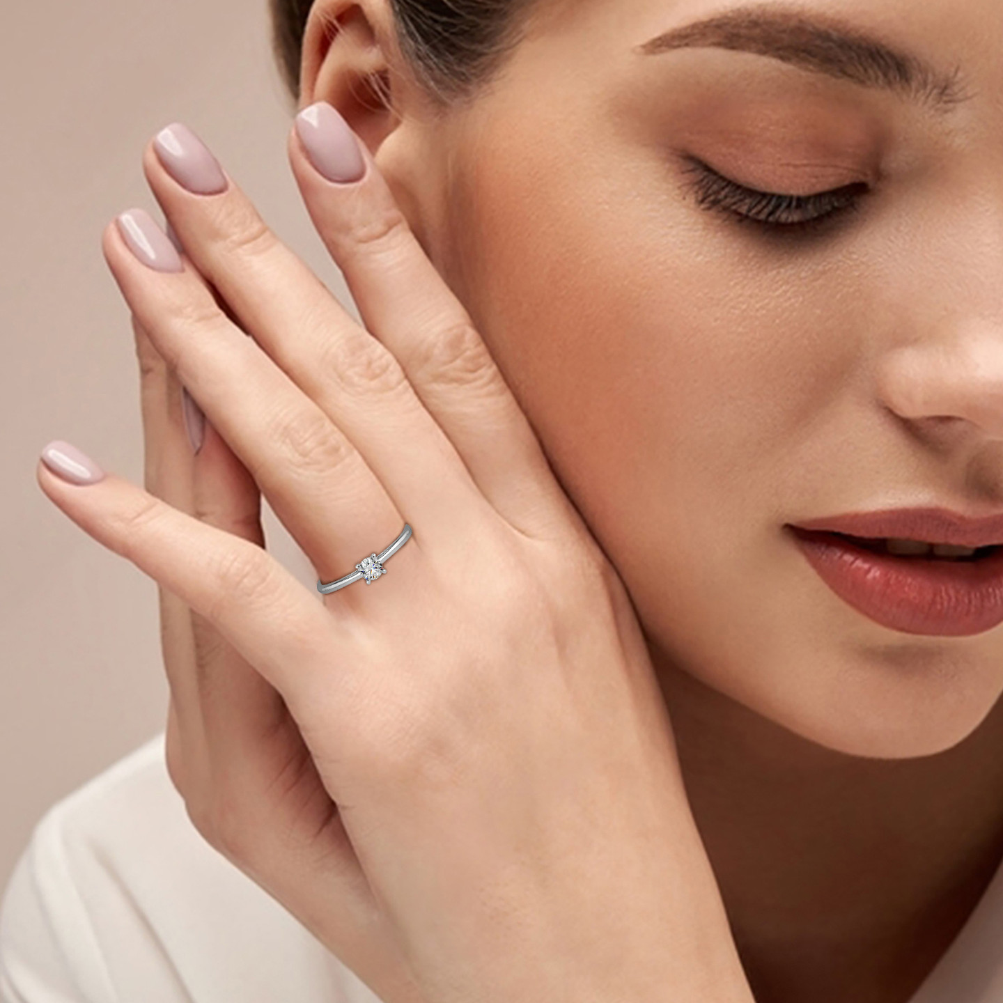 Circle Diamond Ring in 18K Gold - 5 Circle Diamond Ring in 18K Gold - 5