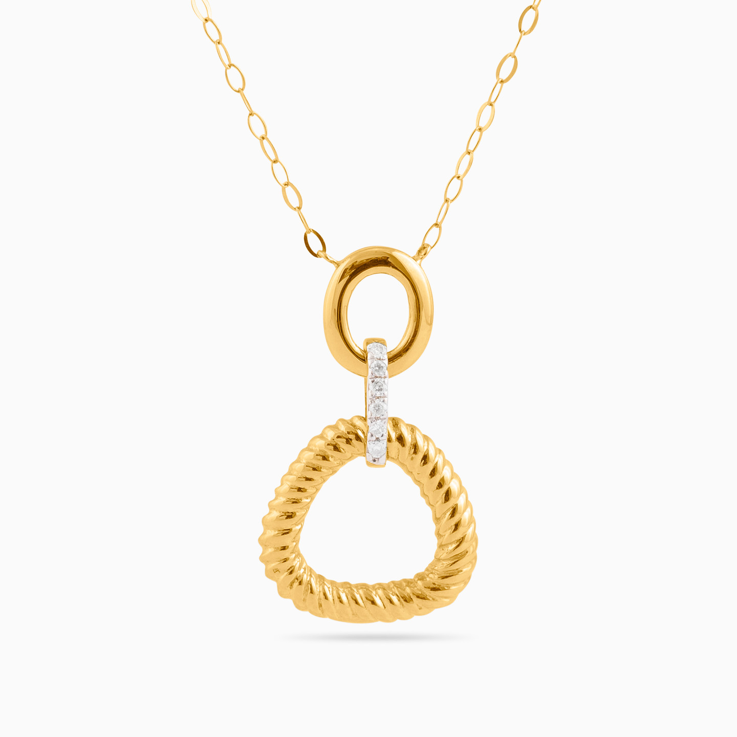 18K Gold Diamond Pendant Necklace