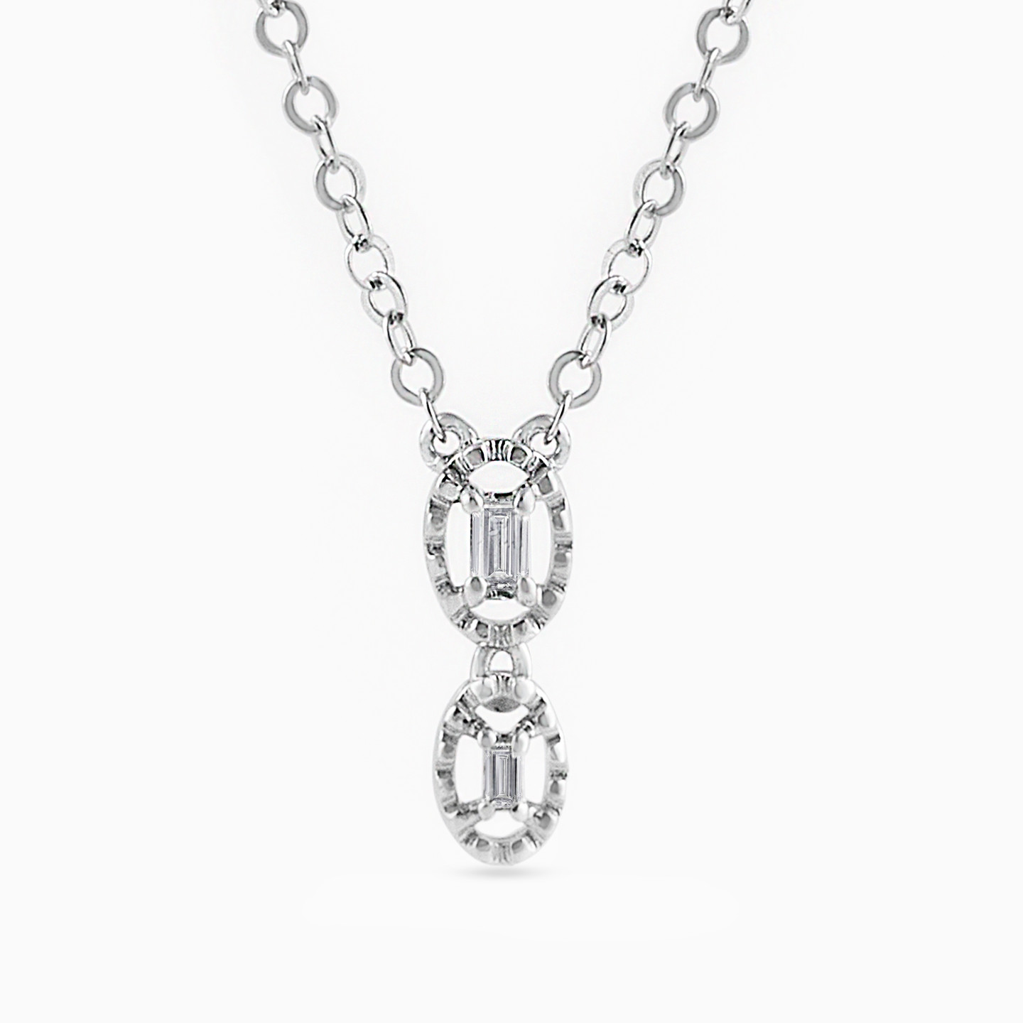 Oval Diamond Necklace in 18K Gold Oval Diamond Necklace in 18K Gold