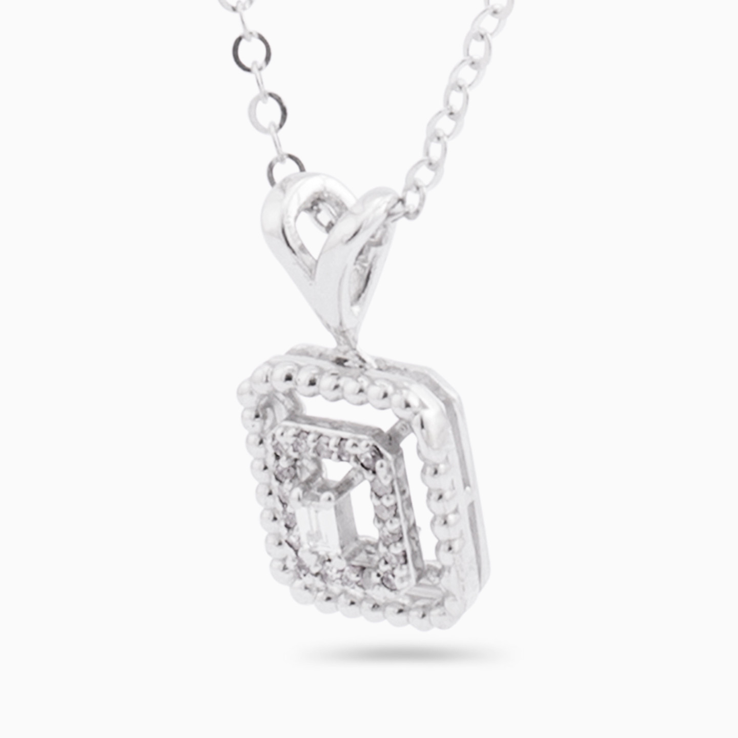 18K Gold Diamond Pendant Necklace - 2