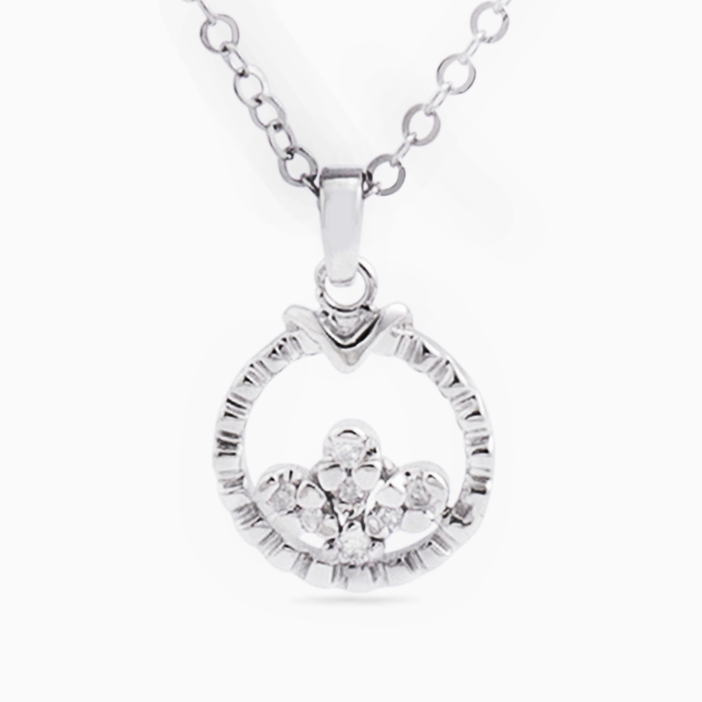 Circle Diamond Necklace in 18K Gold