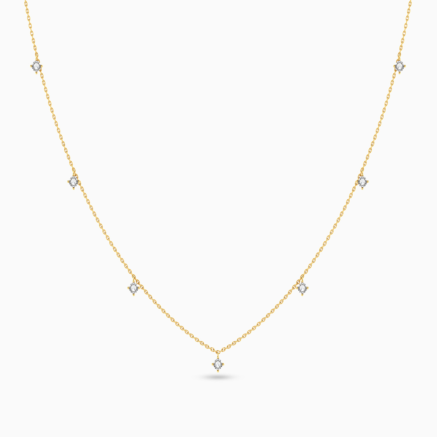 Circle Diamond Chain Necklace in 18K Gold Circle Diamond Chain Necklace in 18K Gold