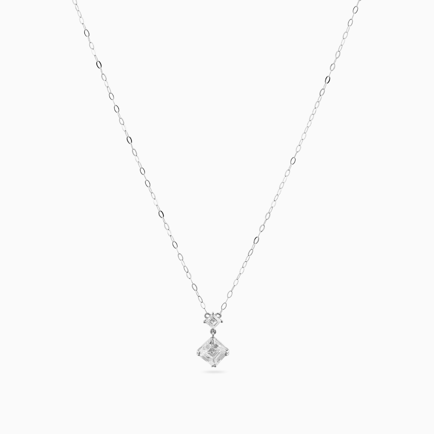 سلسلة ذهب مربعة عيار 18 قيراط مزينة بأحجار الزركون - 3 سلسلة ذهب مربعة عيار 18 قيراط مزينة بأحجار الزركون - 3