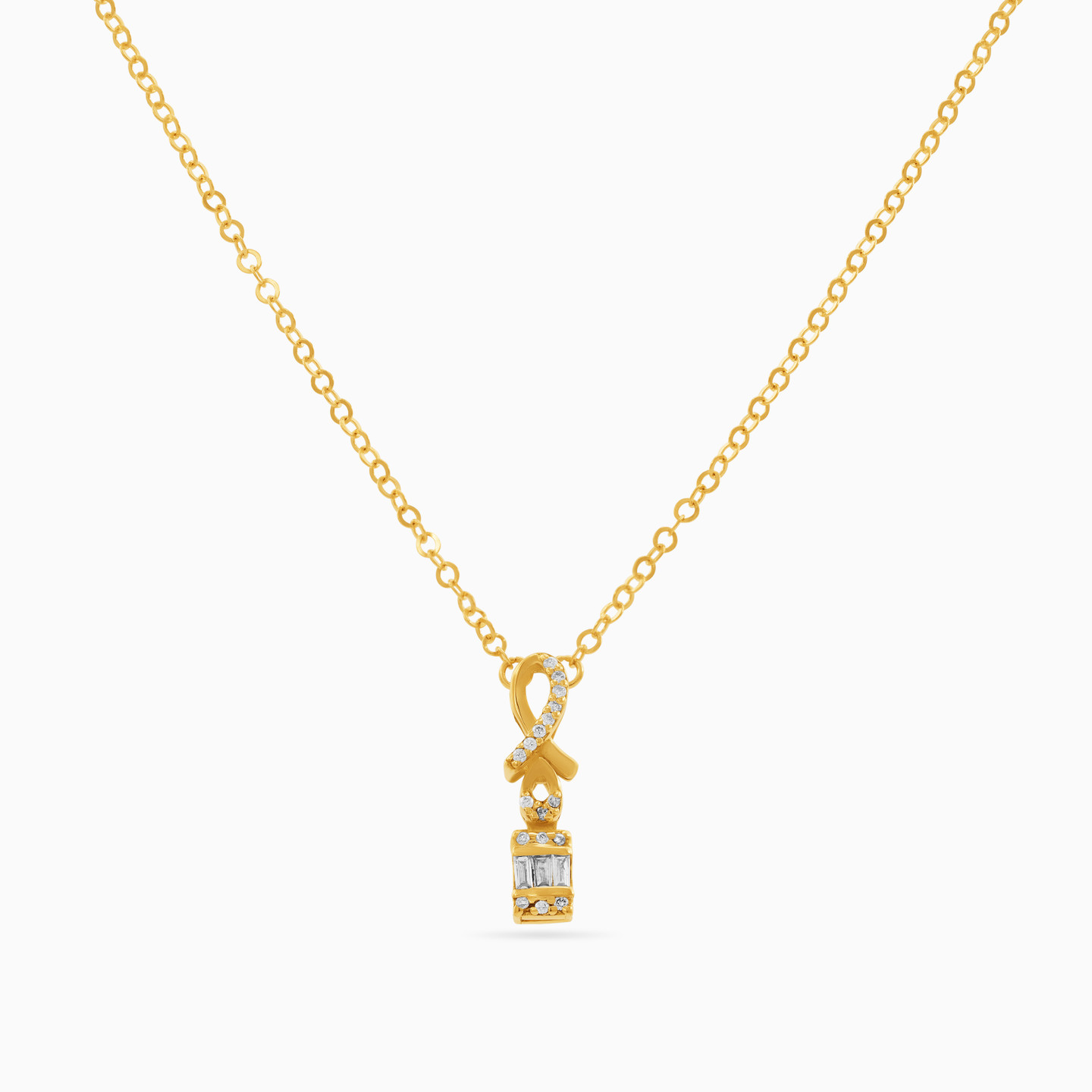 18K Gold Diamond Pendant Necklace - 6