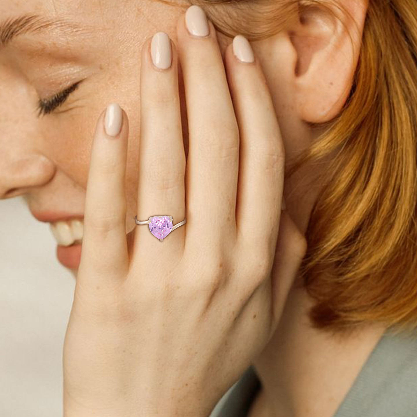 خاتم شكل قلب ذهب عيار 18 قيراط مزين بحجر وردي - 2 خاتم شكل قلب ذهب عيار 18 قيراط مزين بحجر وردي - 2