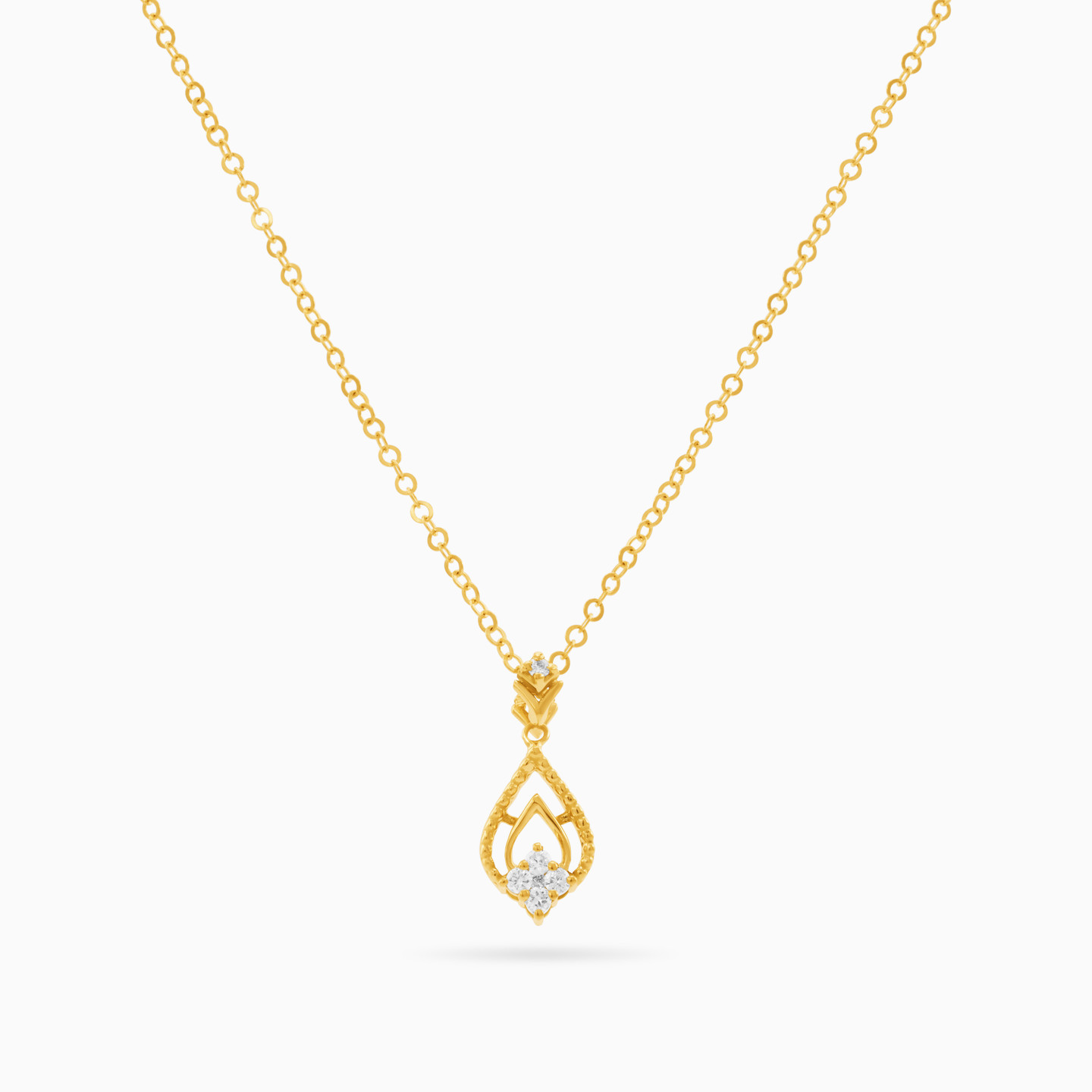 18K Gold Diamond Pendant Necklace - 3