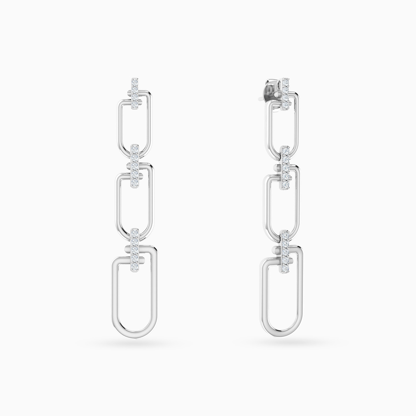 أقراط متدلية شكل صف رأسي بيبركليب ذهب عيار 18 قيراط مزينة بالالماس أقراط متدلية شكل صف رأسي بيبركليب ذهب عيار 18 قيراط مزينة بالالماس